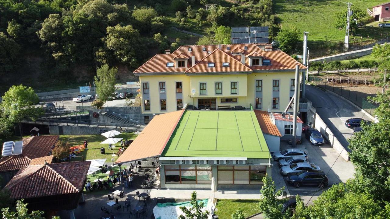 Hotel Santa Cristina Pola de Lena Eksteriør bilde