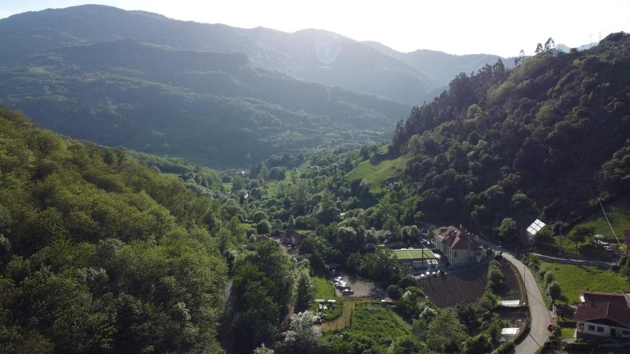 Hotel Santa Cristina Pola de Lena Eksteriør bilde