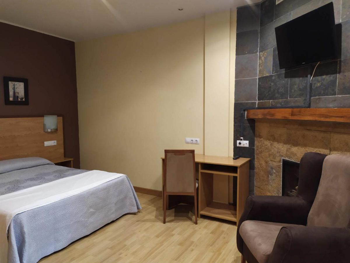 Hotel Santa Cristina Pola de Lena Eksteriør bilde