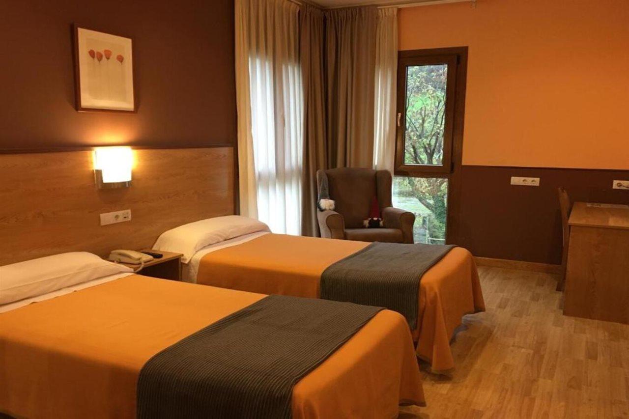 Hotel Santa Cristina Pola de Lena Eksteriør bilde